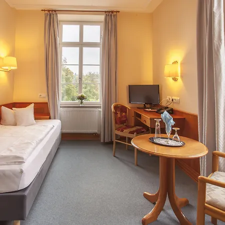Kurhaushotel Szálloda Salzhausen