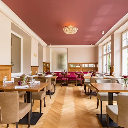 Kurhaushotel Szálloda Salzhausen