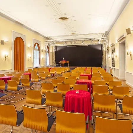 Szálloda Kurhaushotel Salzhausen