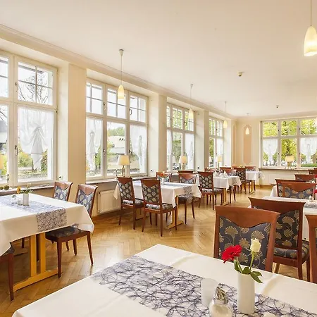 Szálloda Kurhaushotel 3*